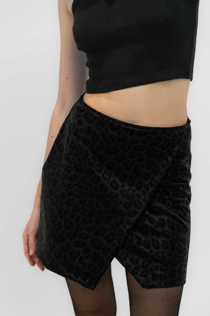 W14013-Leopard-Wrap-Skirt-4